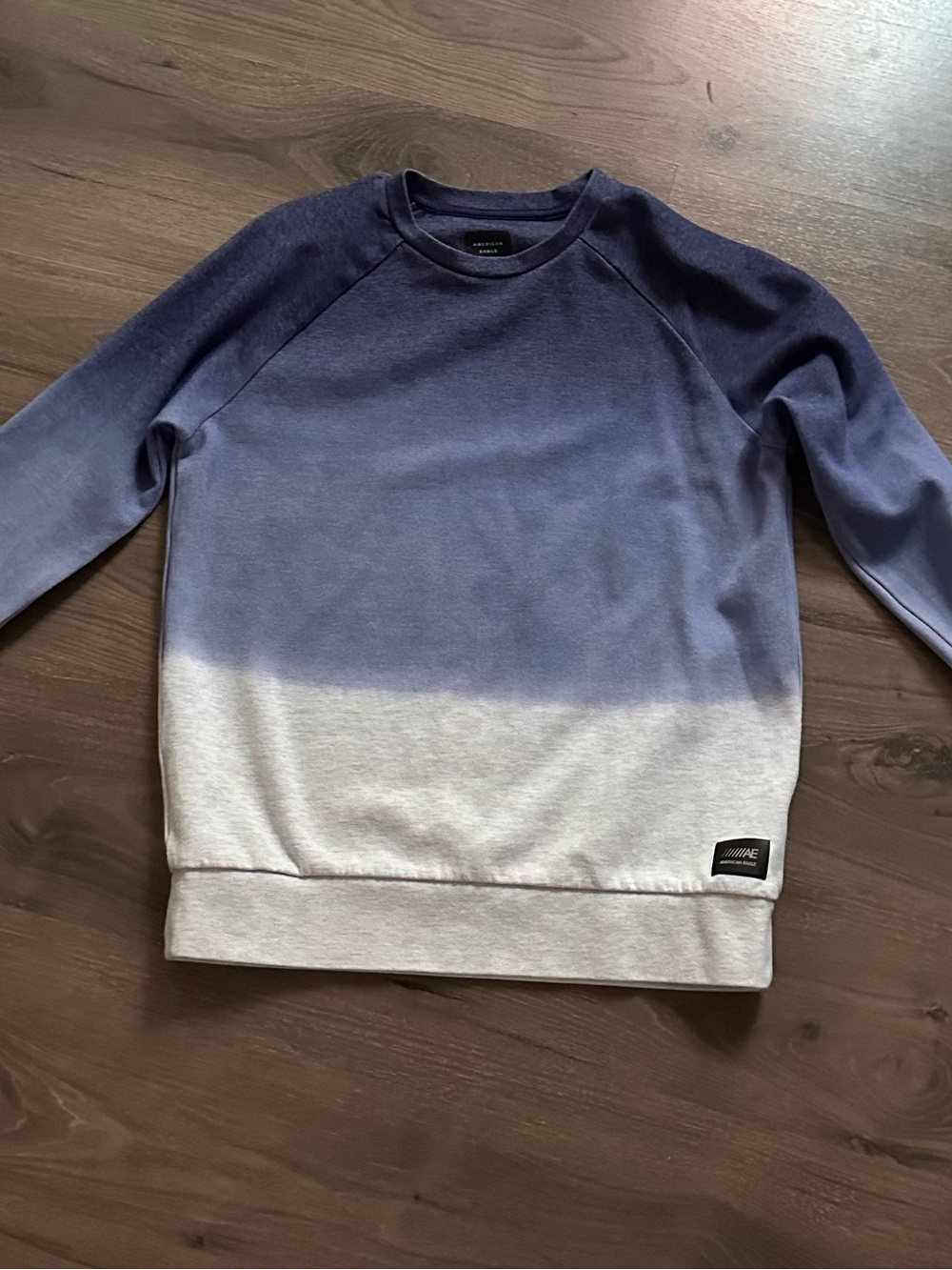 American Eagle Outfitters Men's Blue to Cream Ombre Crewneck Sweater